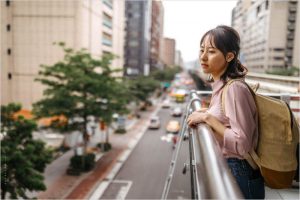 Mơ thấy người thân ở xa về đánh con gì? Những cặp số may mắn
